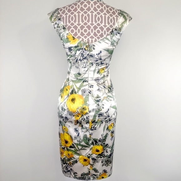 MAGGY LONDON Lined Silky Floral Gathered Faux Wrap Dress 4 - Picture 3 of 12